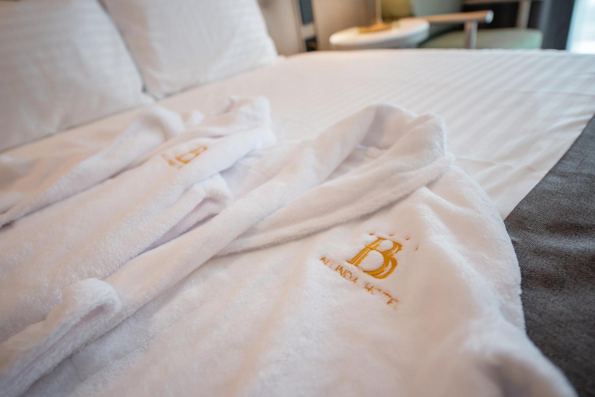 Belinda Hotel Mamaia Adults Only Buitenkant foto