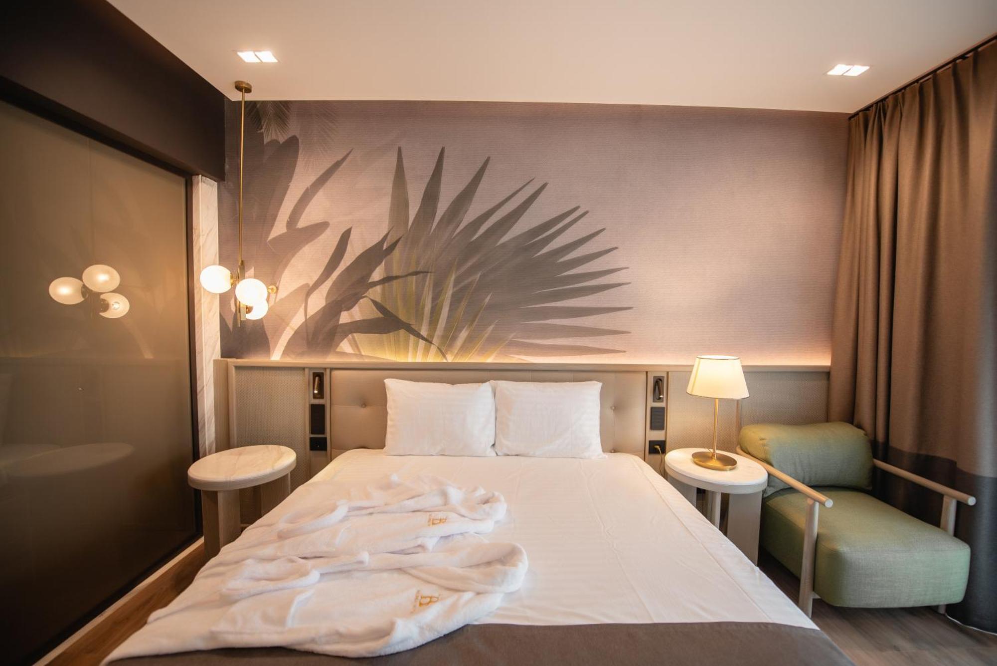 Belinda Hotel Mamaia Adults Only Buitenkant foto