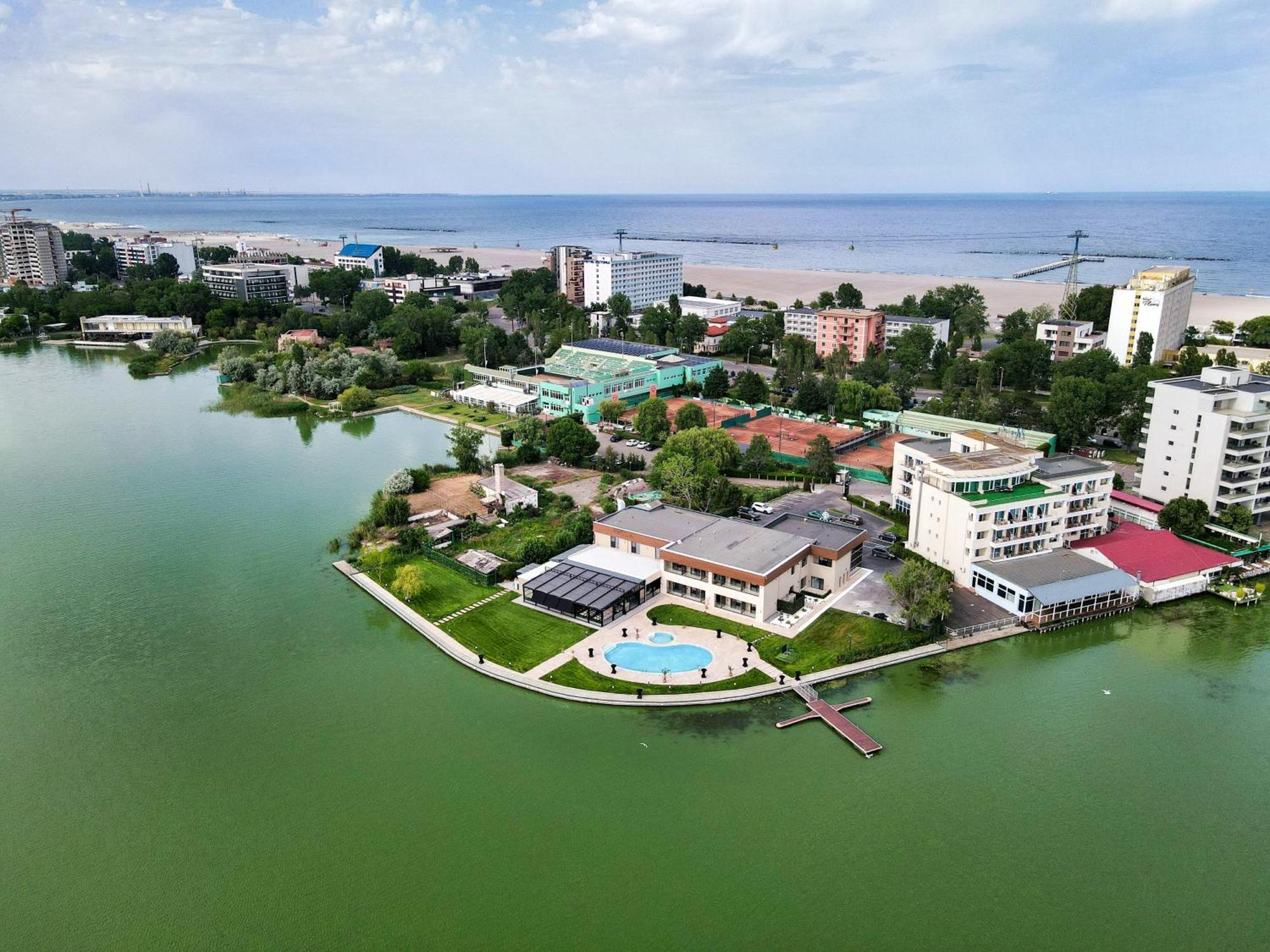 Belinda Hotel Mamaia Adults Only Buitenkant foto